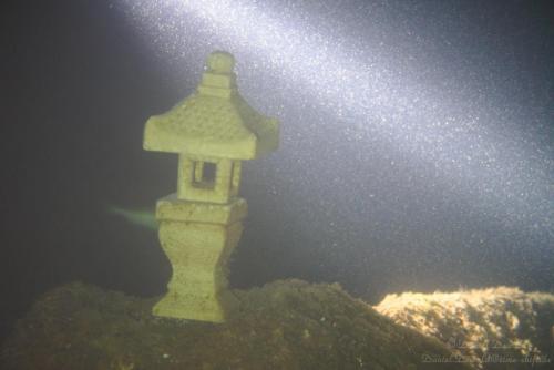 Sunken temple